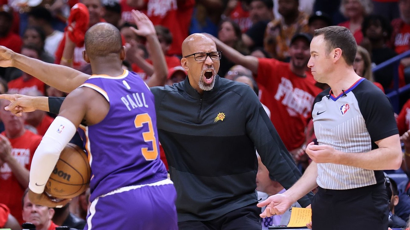 „Suns“ sudarė naują ilgalaikį kontraktą su metų treneriu išrinktu M.Williamsu