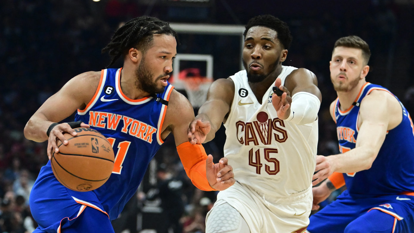 Du gynėjai sumetė 90 taškų, o „Knicks“ pergalė beveik užtikrino vietą atkrintamosiose